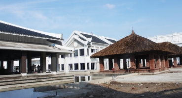 Ngói lợp Nhà hàng tiệc cưới Almaz - Vincom Village Sài Đồng hinh 2 Ngói lợp Nhà hàng tiệc cưới Almaz - Vincom Village Sài Đồng hinh 2